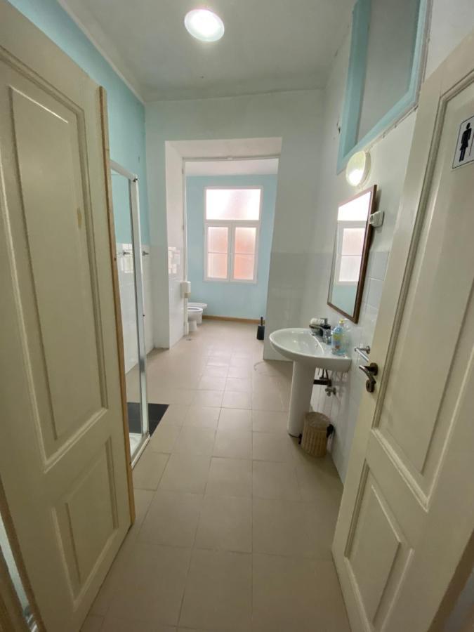 Relax Chiado 3 - Cute Little Double Room With Shared Bathroom Lisboa Εξωτερικό φωτογραφία